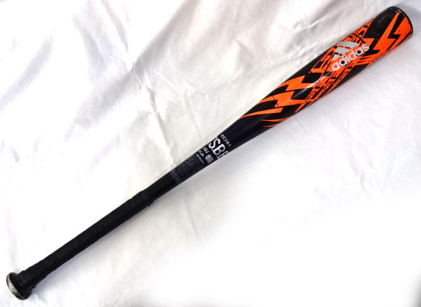 人気■adidasアディダス 軟式少年用カーボンバット Rocetballz-LSJ ブラック/ソーラーレッド ETZ02 CX2136 79cm
