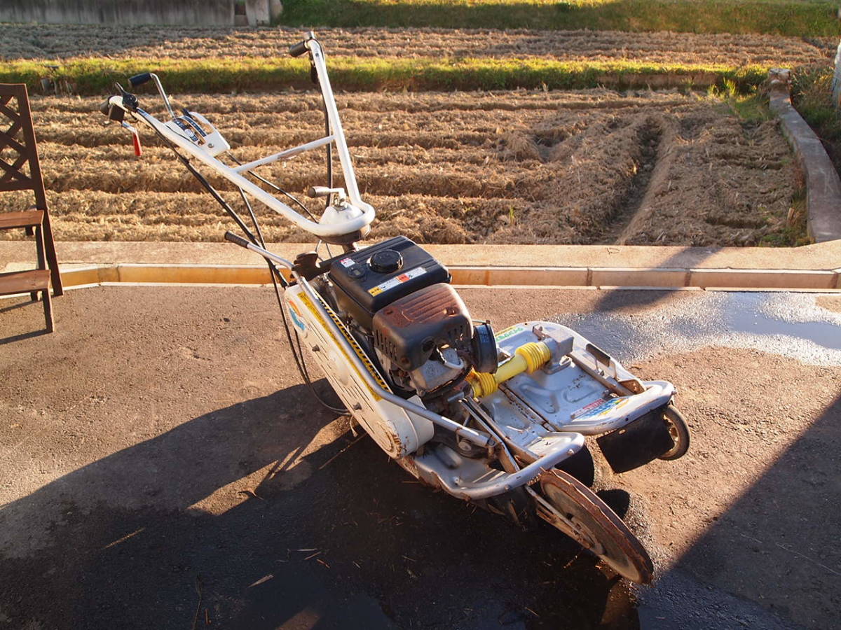 オーレック | ウイングモア 草刈機 ウィングモアー 製品一覧 MOWER 