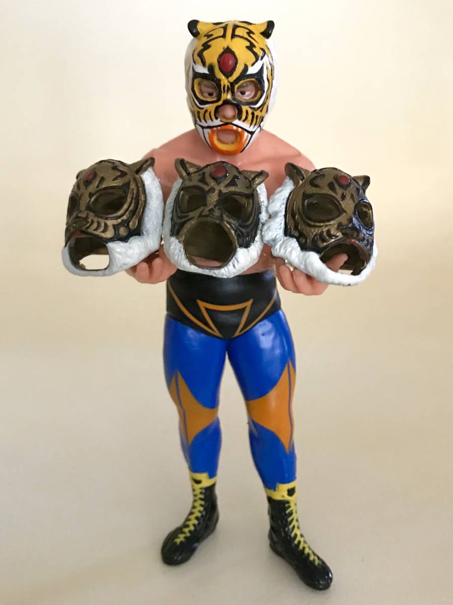 初代タイガーマスク キャラプロ版 プロレスフィギュア 復活初代
