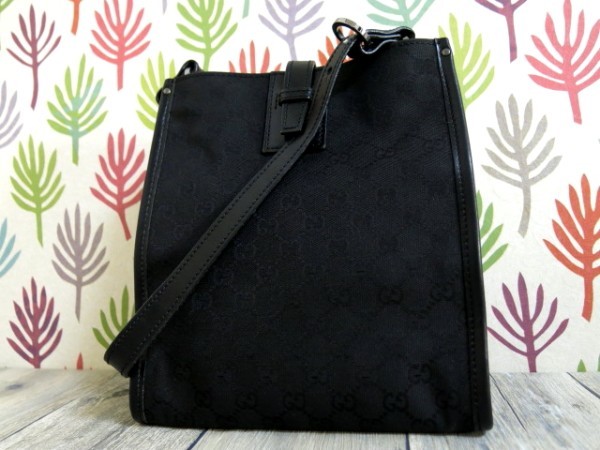  グッチ GG キャンバス カーフ レザー 本革 ショルダー バッグ 黒 ブラック ITALY製 肩掛け シンプル おしゃれ GUCCI(その他)｜売買されたオークション情報、yahooの商品情報をアーカイブ公開 - オ かばん、バッグ