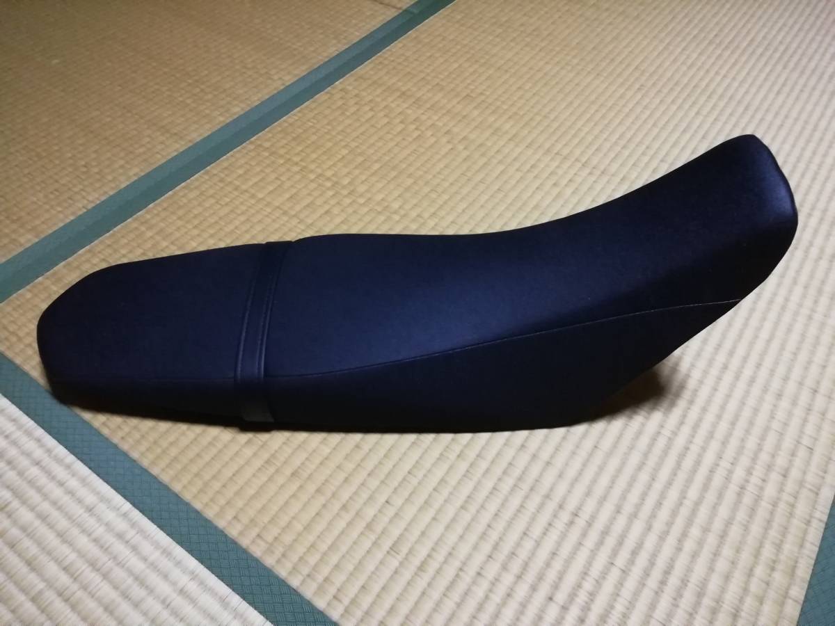 WR250X 純正ハイシート | のパーツレビュー ヤマハ(純正) 生地 シート 