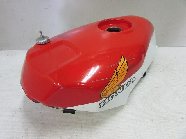 中古 HONDA NSR250R(MC18) ガソリンタンク 稀少 当時物 純正 ホンダ