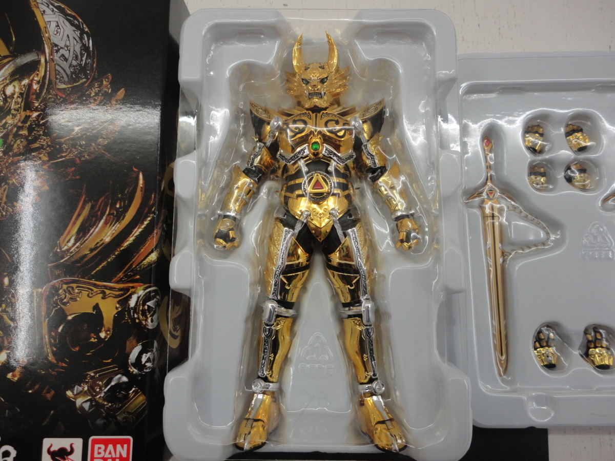真骨彫製法 S.H.フィギュアーツ (真骨彫製法)黄金 騎士 ガロ (冴島雷