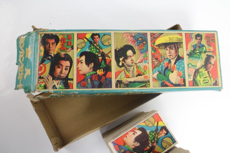 カゴメ玩具 昭和俳優 芸人 角めんこ アンティーク 昭和レトロ 金八カンカン玉カード カゴメ玩具 角面子 メンコ 2種類 190枚以上