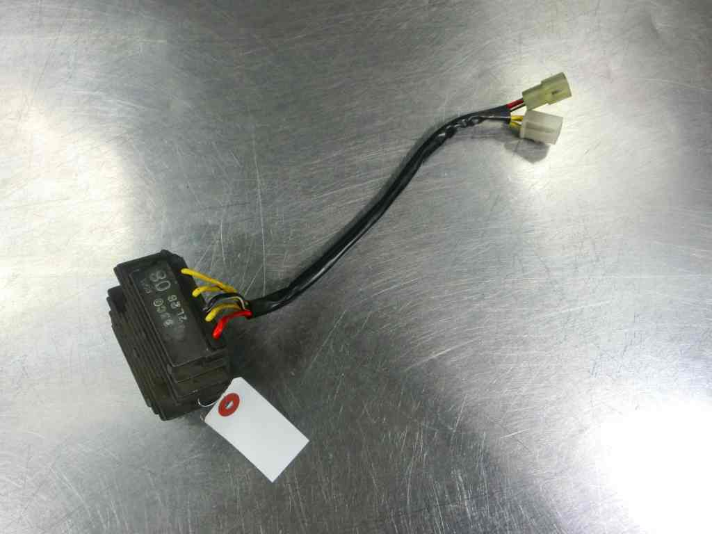 確認用♪ GSX-R400R SP レギュレーター、レクチファイヤー☆GK76A GSX-R400R