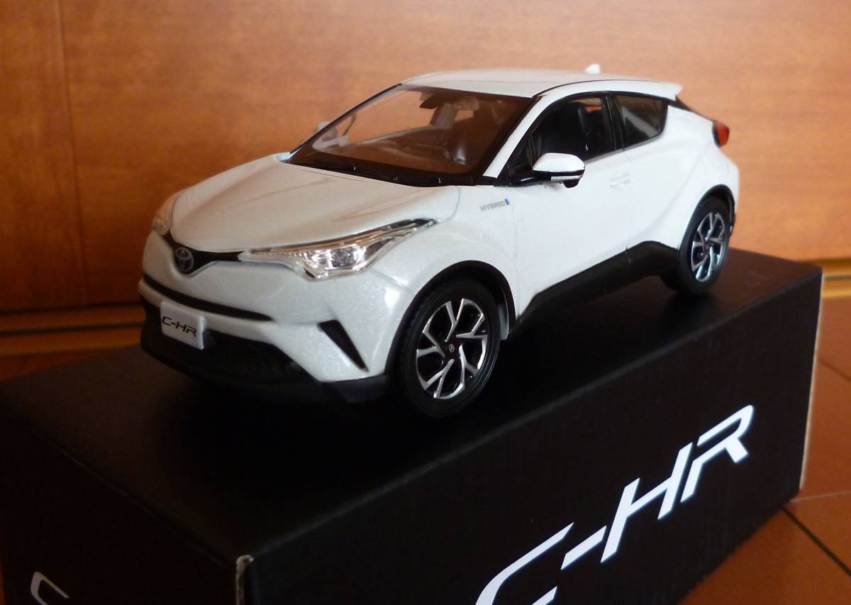トヨタ GR CH-R 非売品？カラーサンプル 公式通販