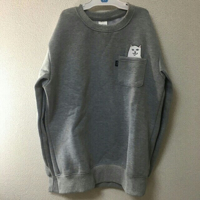 【新品】RIPNDIP リップンディップ スウェット トレーナー XL 胸ロゴ グレー パーカー 猫 スケーター