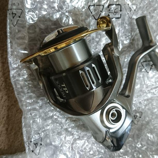☆シマノ 15 ツインパワー 3000HGM SHIMANO ☆ シマノ(SHIMANO) 【公式