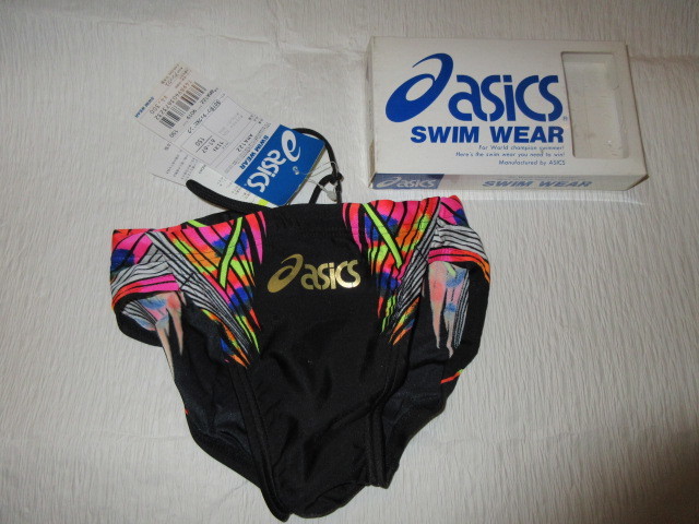 asics☆ハイドロCDのブラック×ピンクswimwearです。サイズ150 新品未