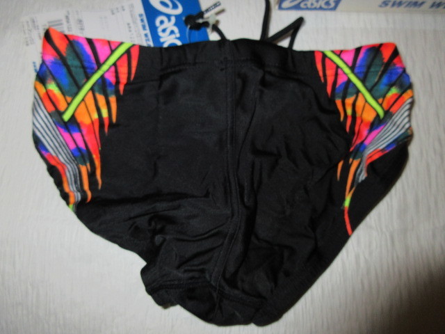 asics☆ハイドロCDのブラック×ピンクswimwearです。サイズ150 新品未