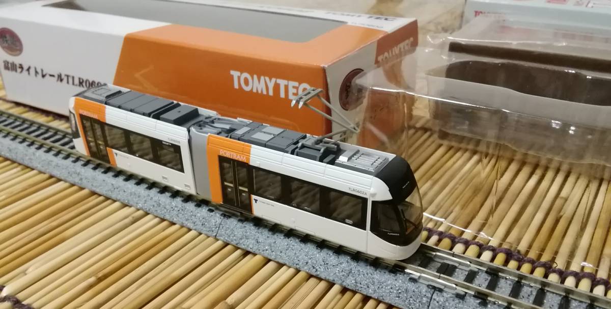▽TOMYTEC▽鉄コレNケージ化/富山ライトレールTLR600/「TLR602
