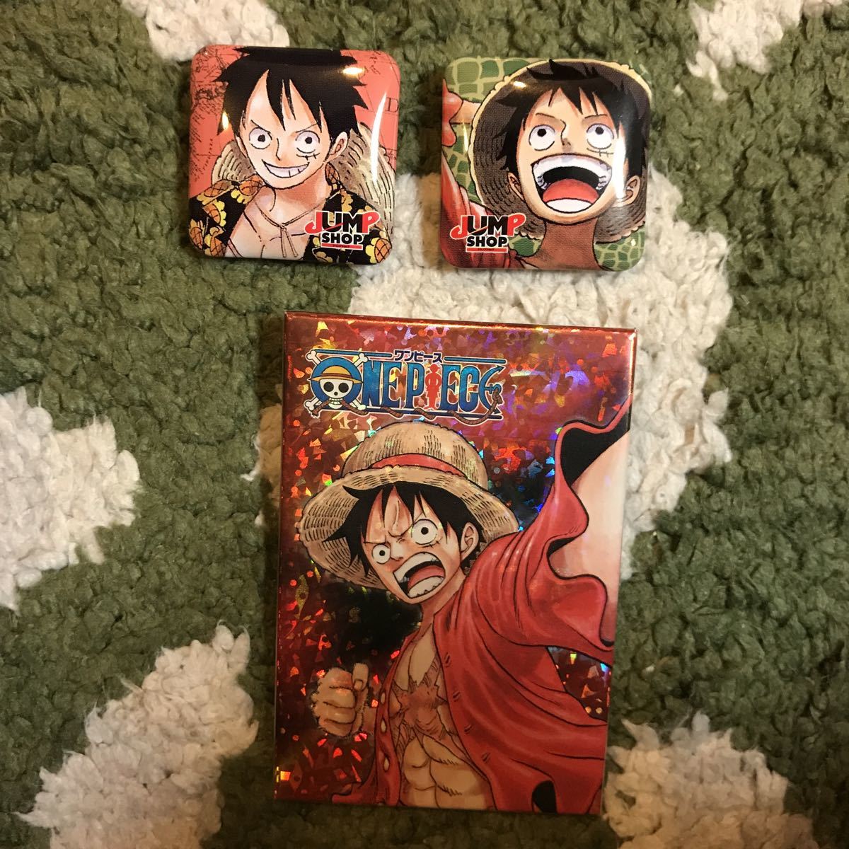ワンピースグッズ ルフィ缶バッジ色々 輩やからusjラグナシアジャンプショップなど 落札 One Piece 売買されたオークション情報 Yahooの商品情報をアーカイブ公開 オークファン Aucfan Com
