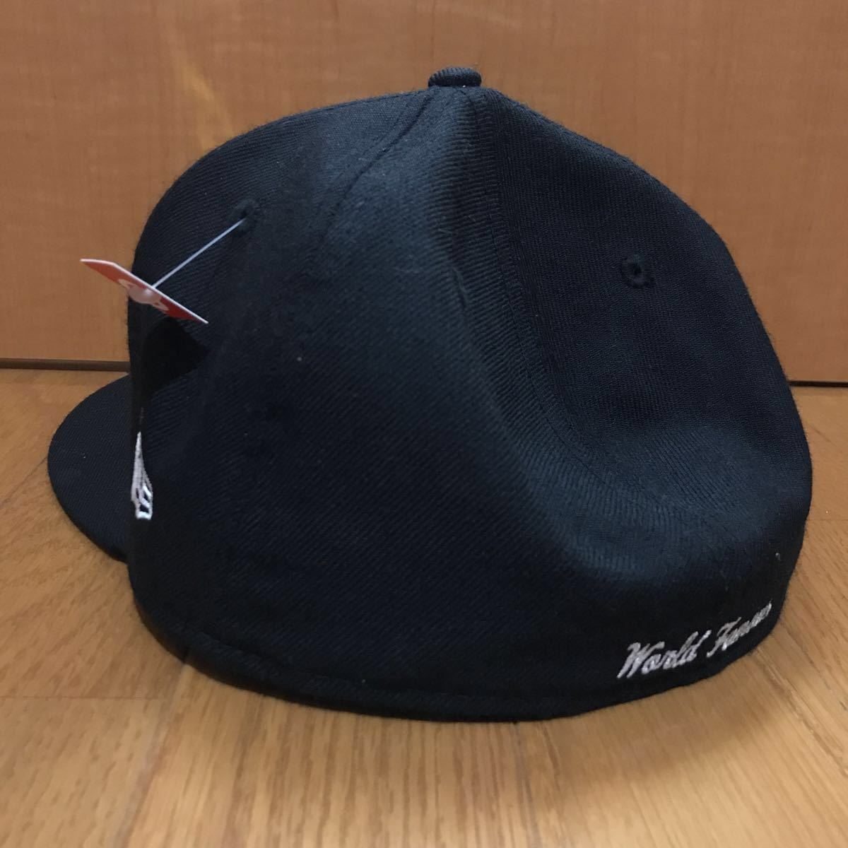 Metallic Logo Supreme New Era $1M Box 0 SUPREME 1⁄2 Size7 FITTED 1