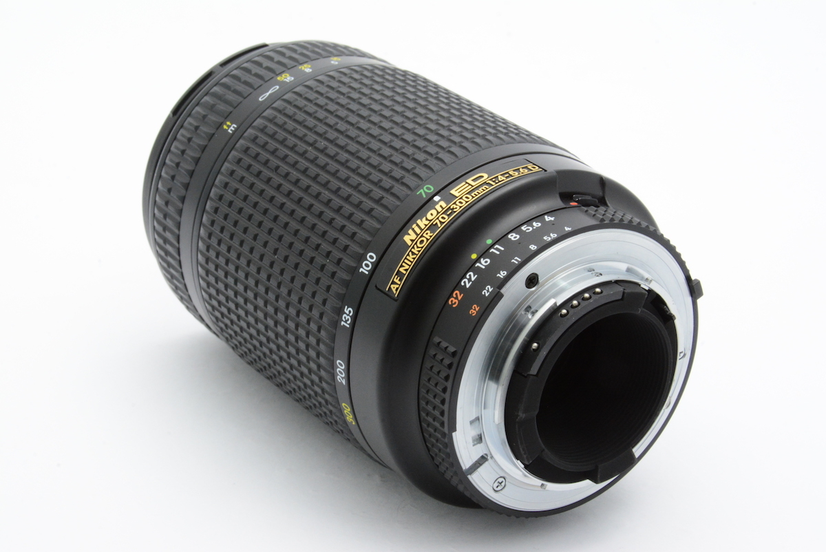 □ Nikon ニコン ED AF NIKKOR 70-300mm F4-5.6D Fマウント ニッコール