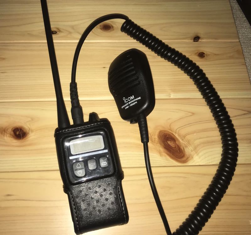 YAESU FT-4600 トランシーバー 無線機 マイク付き 中古 YAESU FT-4600