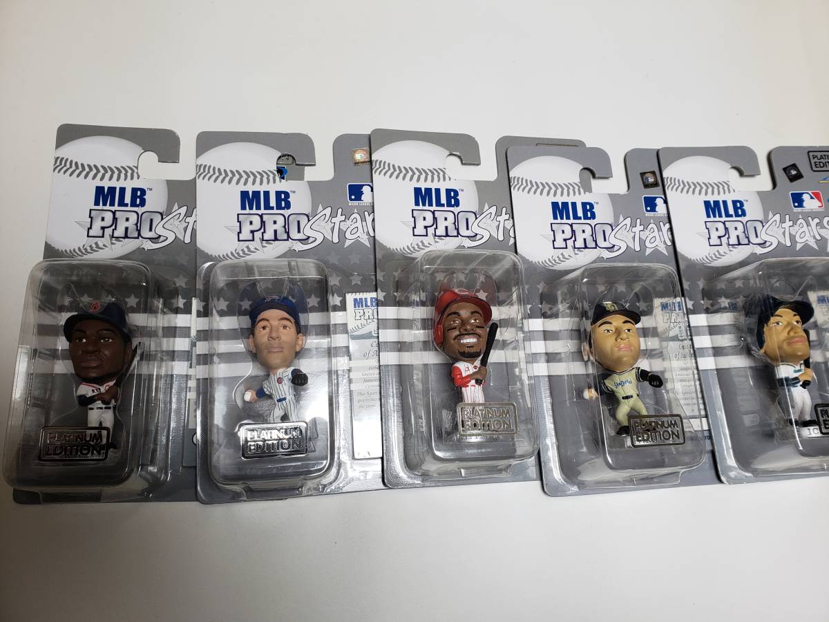 コリンシアン MLBミニチュアーズ2コンプセット 緑23体 青1体 2026年