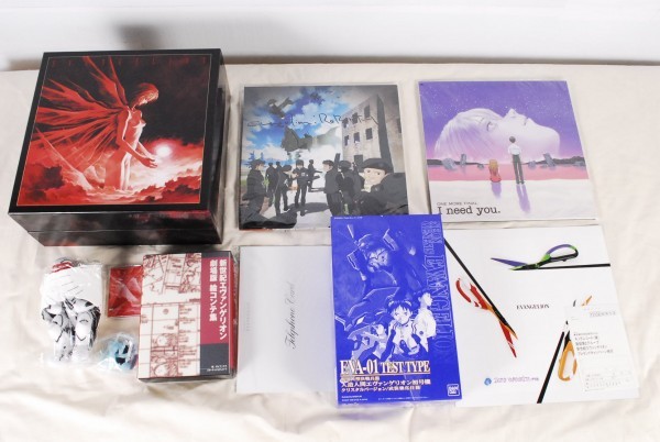 新世紀エヴァンゲリオン劇場版BOX 完全初回限定版 LD版｜Yahoo 新世紀