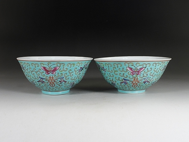 中国 古玩 粉彩 蝙蝠 花唐草紋 茶碗 三客 蝶紋 二客 中国