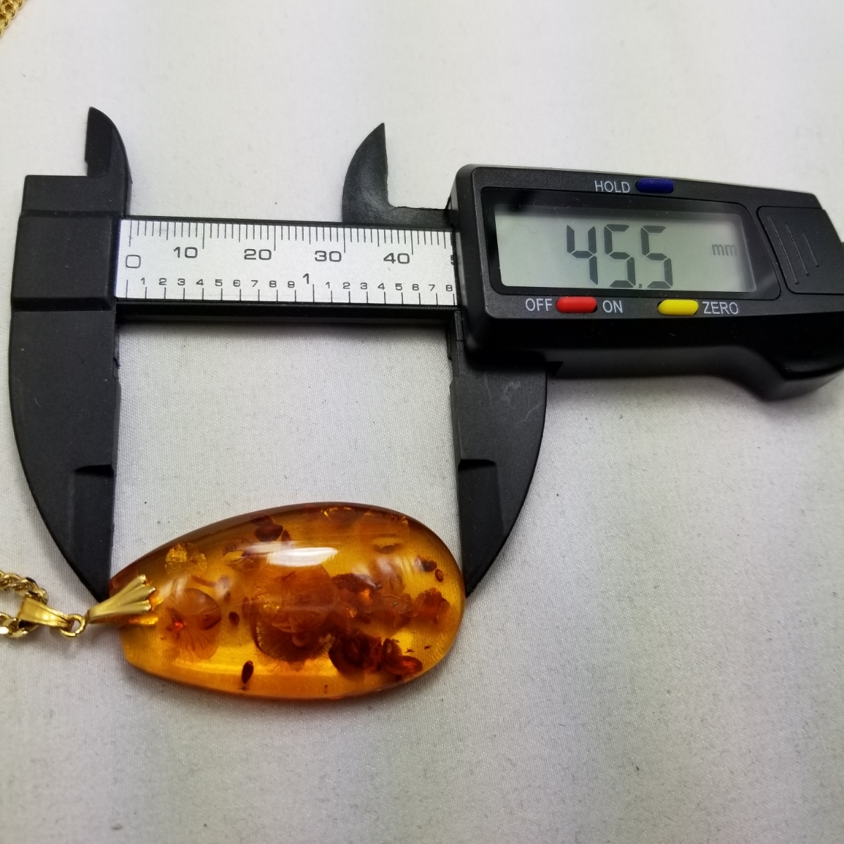 琥珀ジュエリーセット (ネックレス、ブレスレット、ブローチ