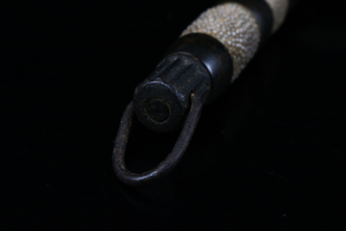 昊】時代武具 鉤付十手 鮫皮巻柄 丸身棒十手