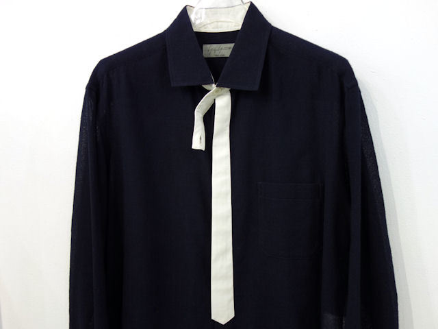 低価，お得 レア YOHJI YAMAMOTO POUR HOMMEの1点物サンプル長袖シャツ3メンズMサイズ紺ネイビー日本製ビッグシャツ比翼ビッグ切替サイズ ブラウス(長袖シャツ)｜売買されたオークション情報、yahooの商品情報 男性用