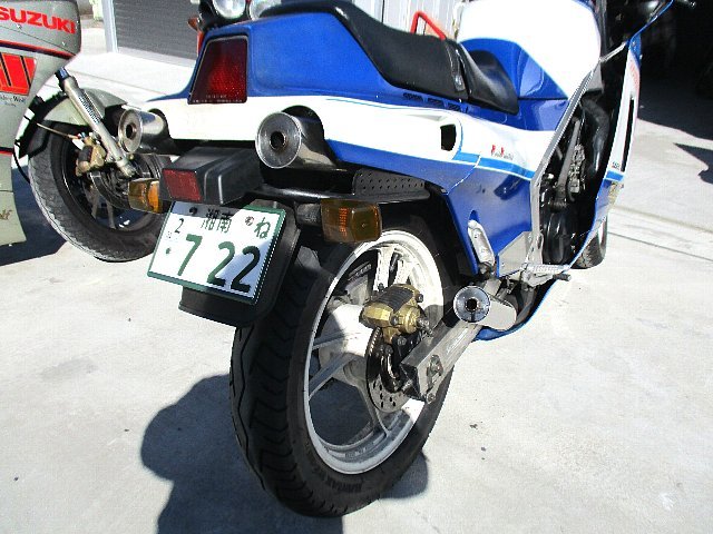 ★☆RG400ガンマ　青白　スガヤチャンバー付き　車検32年2月即乗り出し可☆★_3