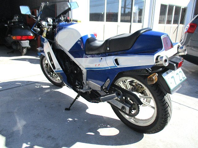 ★☆RG400ガンマ　青白　スガヤチャンバー付き　車検32年2月即乗り出し可☆★_4