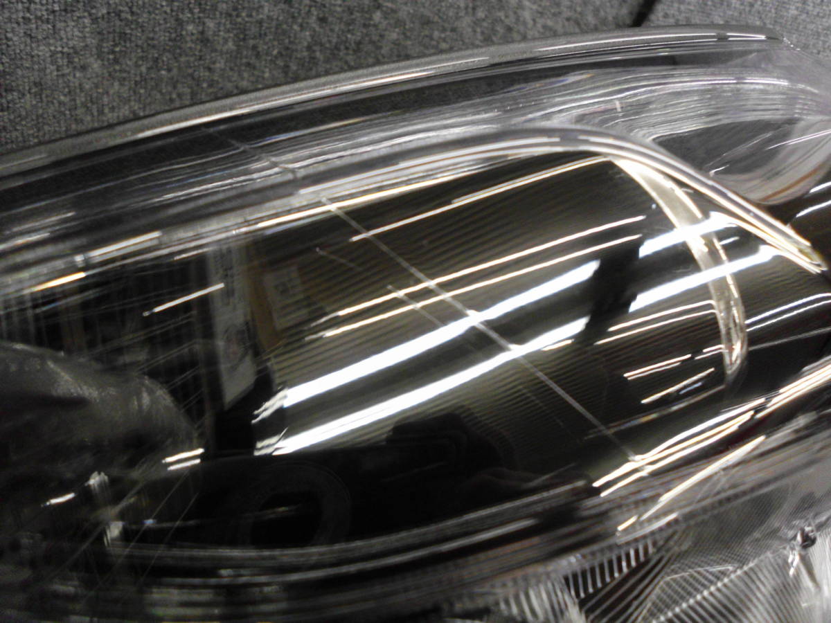 車 60系 ハリアー 後期 左ヘッドライト 48-192 81185-48G40