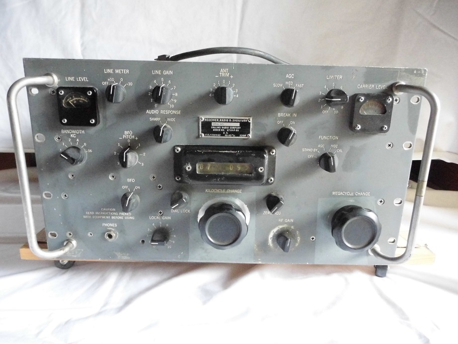正規品，最新作 豊稔屋 倉庫整理品 コリンズ Ｒ－３９０Ａ／ＵＲＲ(受信機)｜売買されたオークション情報、yahooの商品情報をアーカイブ公開 - オークファン 受信機