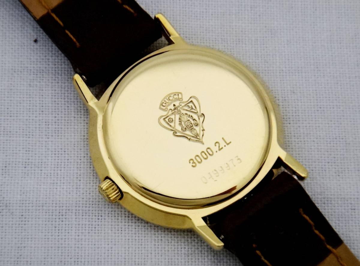 ⁄ GUCCI 3000.2.L グッチ クォーツ スモールセコンド 電池 グッチ