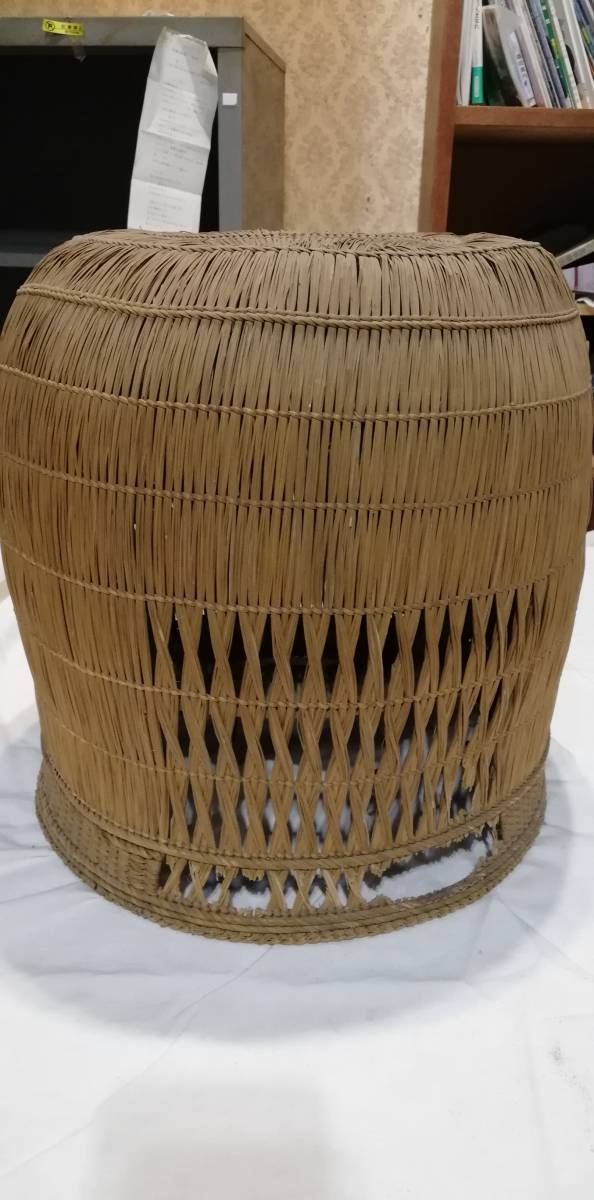 数量限定，正規品 虚無僧笠 頭台付き こむそう笠 丸笠 天蓋笠 珍品 アンティーク 時代物 古美術 骨董品(木工、竹工芸)｜売買されたオークション情報、yahooの商品情報をアーカイブ公開 - オークファン 木工、竹工芸