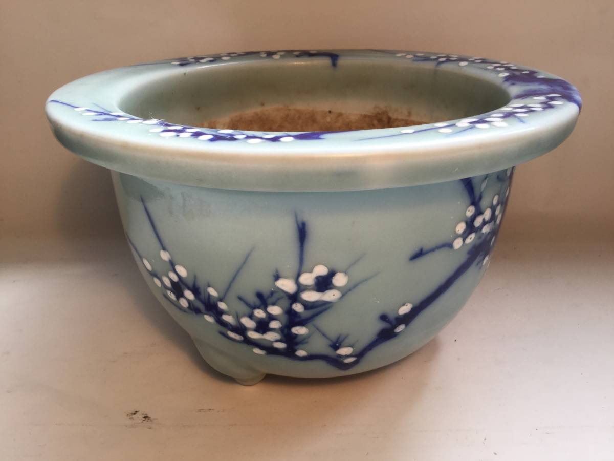鉢□青磁の鉢 三つ足 灰器 平鉢 古玩 唐物 中国 古美術 時代物 骨董品