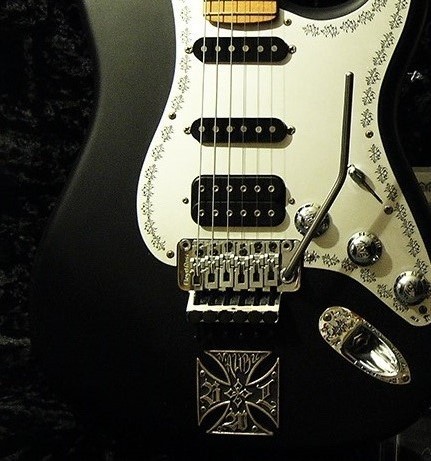 Fender春畑道哉BWL Stratocasterマリブクロス・春畑氏愛用・激レア貴重 