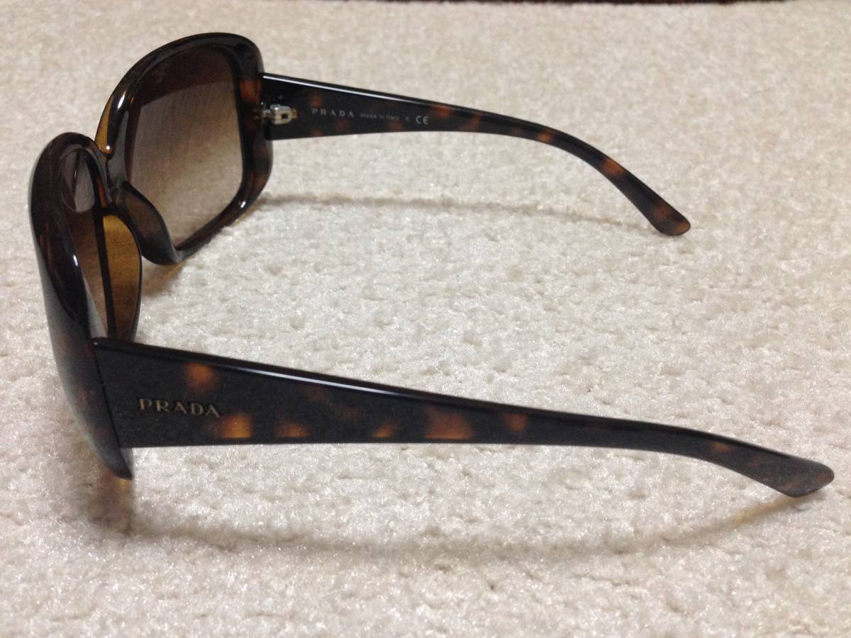 PRADA サングラス プラダ New人気モデル□PRADA□PR17WS PRADA（サングラス&frasl;メガネ）のフリマアイテム一覧 メルカリ ☆美品☆ PRADA プラダ　サングラス　SPR25N　レディース　メンズ　ケース付き　ダークブラウン　おしゃれ かっこいい クール　本物　 　 