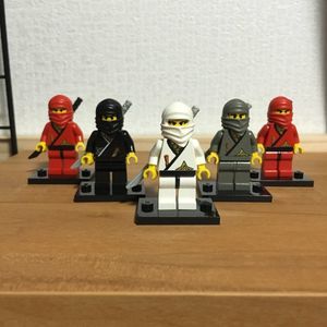 LEGO 激レアのYahoo!オークション(旧ヤフオク!)の相場・価格を見る 