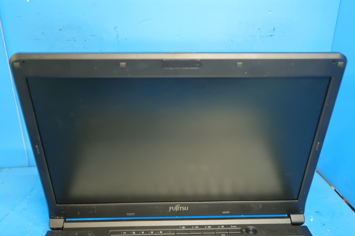 富士通 LIFEBOOK S762/G Core i5-3340M 2.7GHz 2GB ノート ジャンク N75969