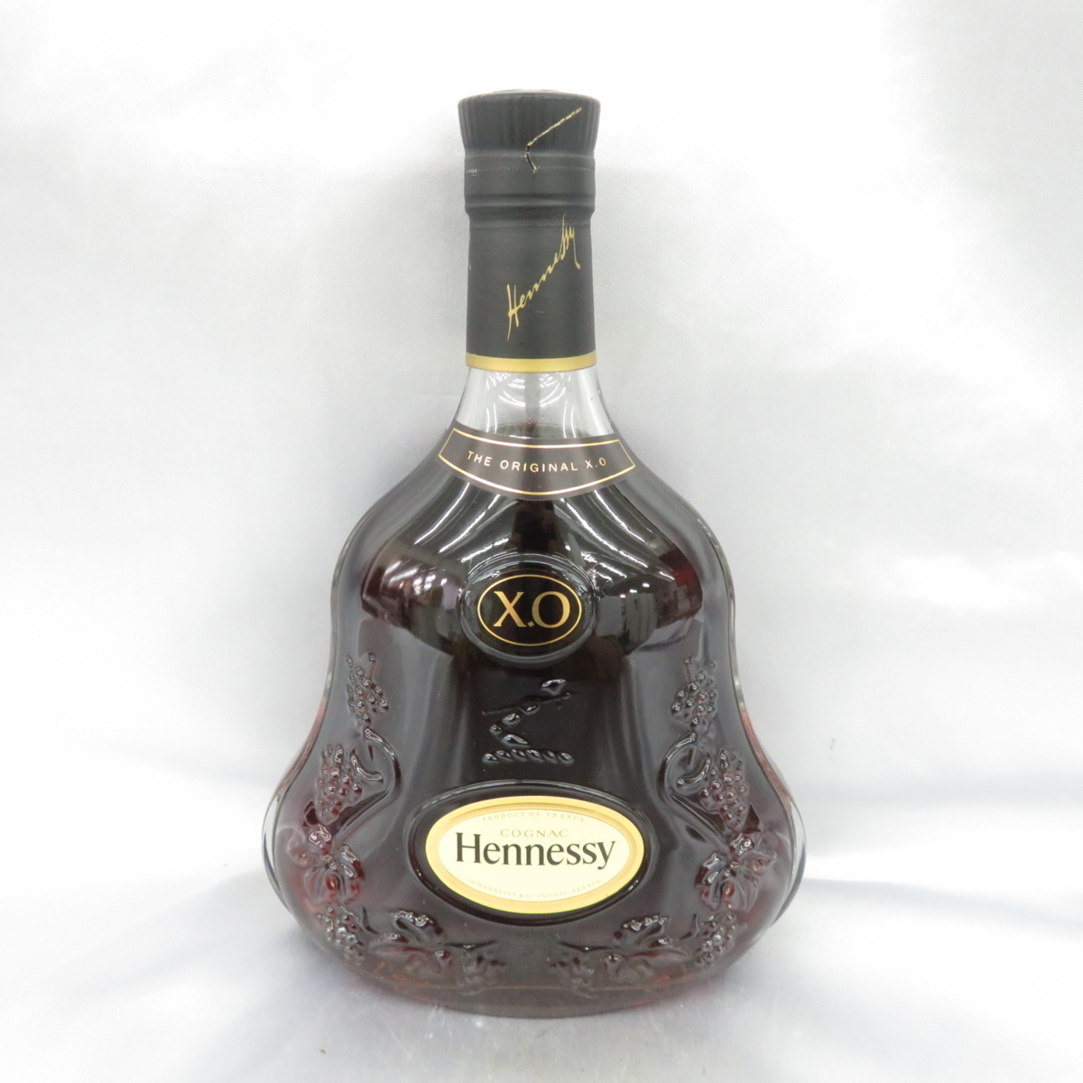 ヘネシー XO 黒キャップ エクストラオールド 未開栓] 1円～古酒 【未開栓】Hennessy ヘネシー XO 黒キャップ クリアボトル ブランデー 700ml 40% 10434021