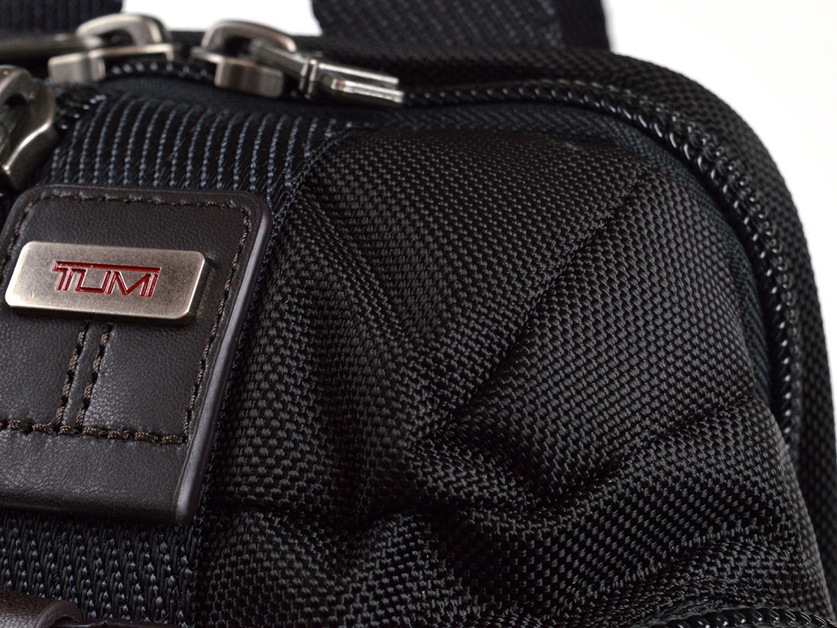 72244☆ 美品 TUMI トゥミ/ ボディバッグ/ ワンショルダーバッグ 斜め 
