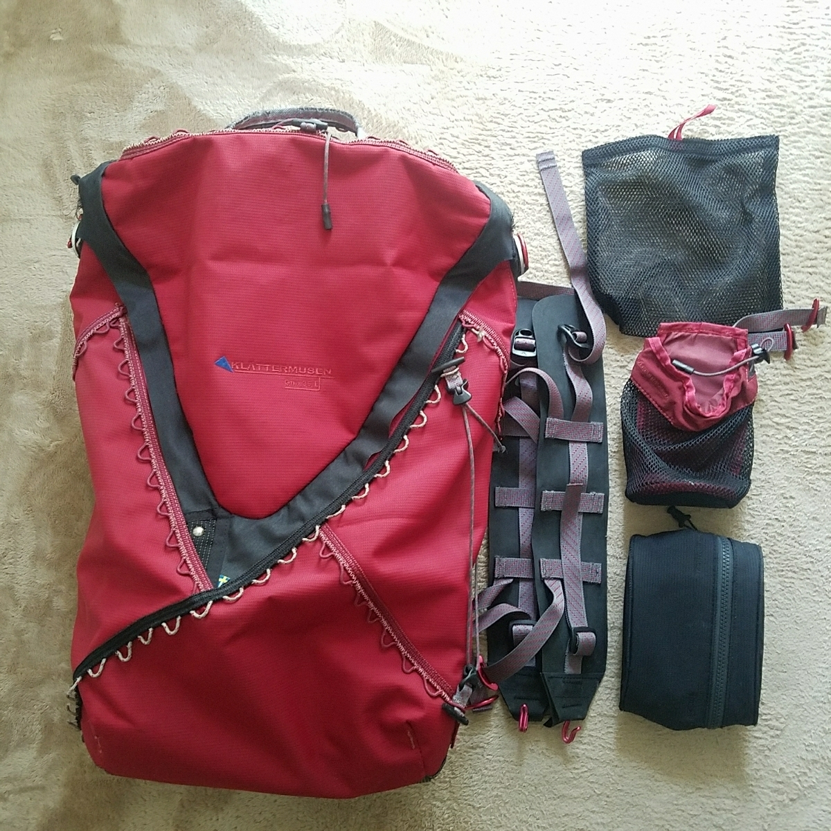  オマケ多数 klattermusen gna35L クレッタルムーセン 登山 バックカントリー(バックパック)｜売買されたオークション情報、yahooの商品情報をアーカイブ公開 - オークファン バックパック