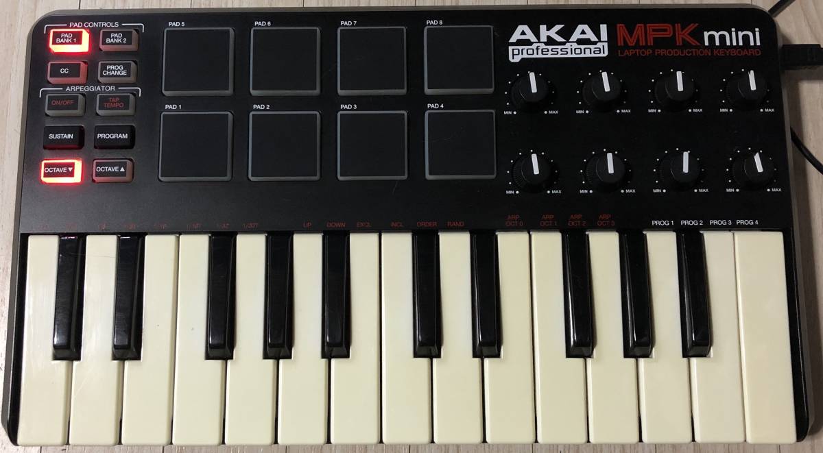 完動品☆AKAI MPK mini midiキーボード パッド付き
