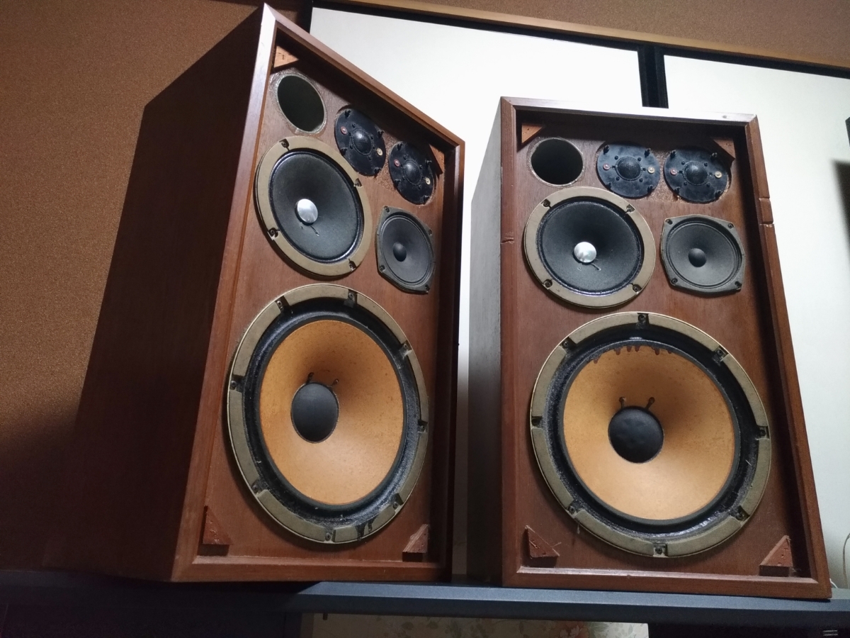 レア！ アルニコマグネット！ SANSUI SP-2002 の 30cm ウーファー