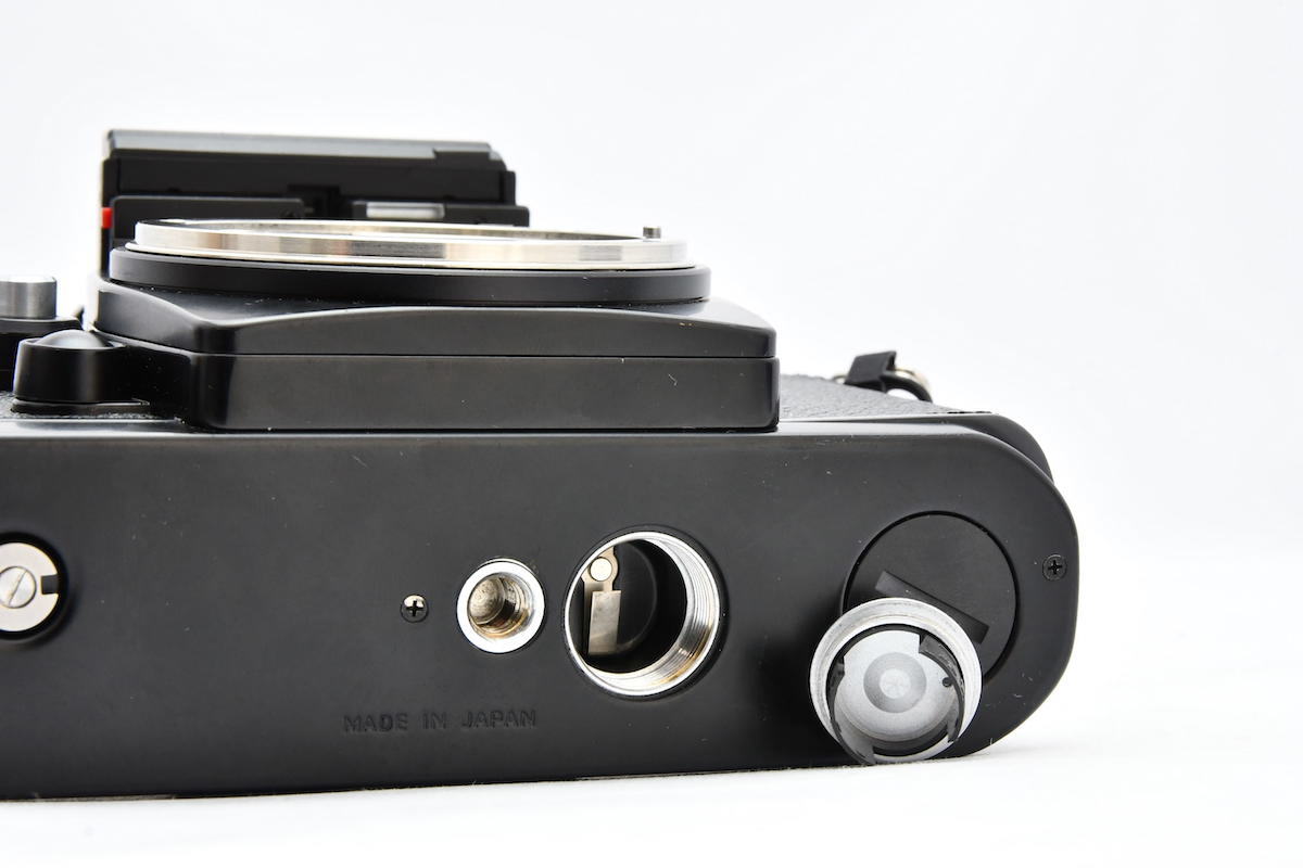 ◇ Nikon ニコン F3 HP ハイアイポイント 123万台 + MD-4 ボディのみ 