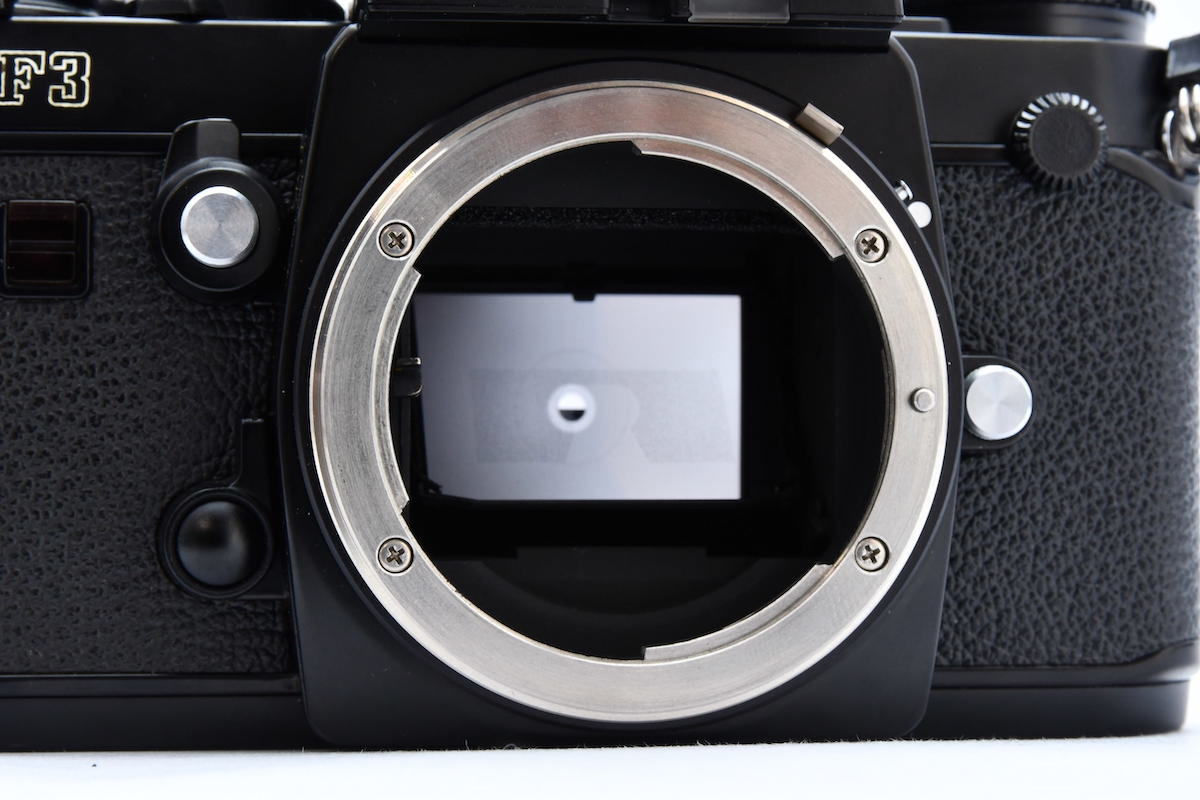 ◇ Nikon ニコン F3 HP ハイアイポイント 123万台 + MD-4 ボディのみ 