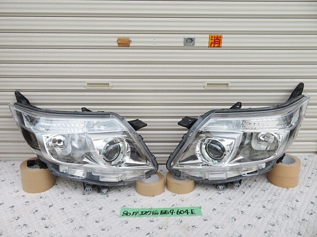 ZWR80 ZRR80 80 85 ノア エスクァイア 前期 左右 LED ヘッドライト 左