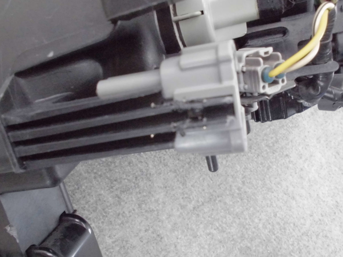 フーガ Y51 前期 HID 右ヘッドライト AFS付 KOITO 100-23035★純正 日産 ASSY メッキ 打刻A　T3512