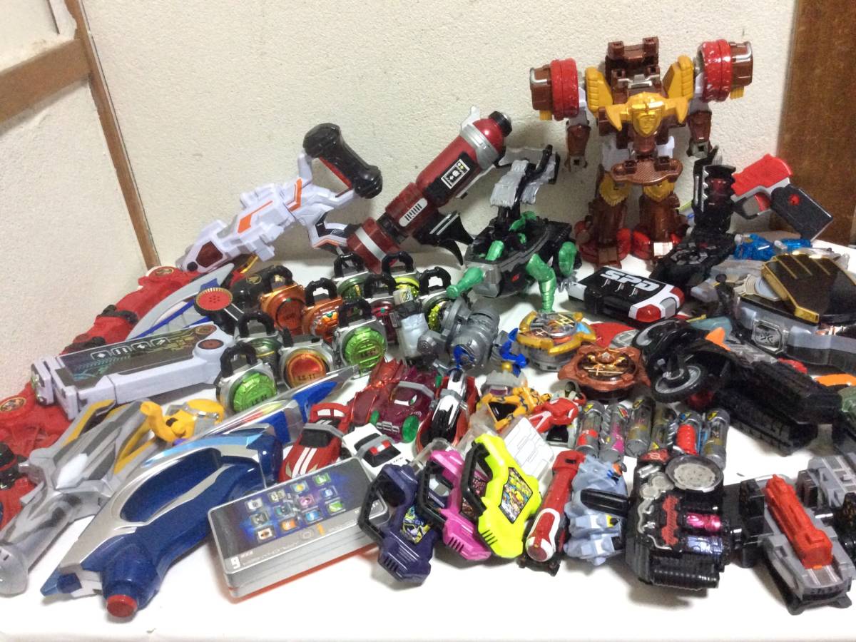 スーパー戦隊 仮面ライダー ウルトラマン 変身アイテムKamen 変身 