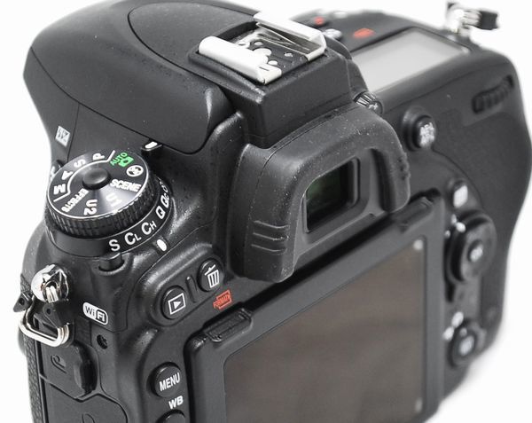 新品級の超美品 2516ショット】Nikon ニコン D750 【公式通販】