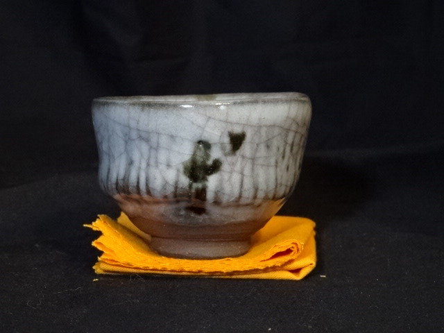 浦口雅行☆飛月白磁ぐい呑 浦口雅行 飛月白磁ぐい呑み 個展出品作品、共箱、新作 浦口雅行 個展