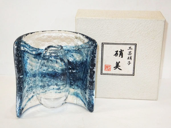 N425 義山花入 置屏風 太武朗 作 フラワーベース 花瓶 ガラス工芸 置物 工芸硝子 硝美 工芸ガラス 売買されたオークション情報 Yahooの商品情報をアーカイブ公開 オークファン Aucfan Com