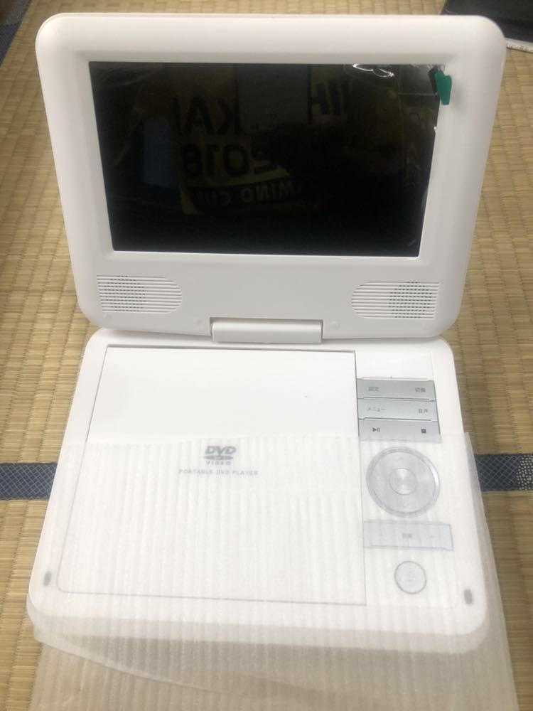 ★新品★7型ポータブルDVDプレイヤー_1